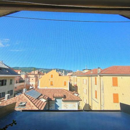 Ferienwohnung Il Gioiello Di Pietra Pietra Ligure Exterior foto